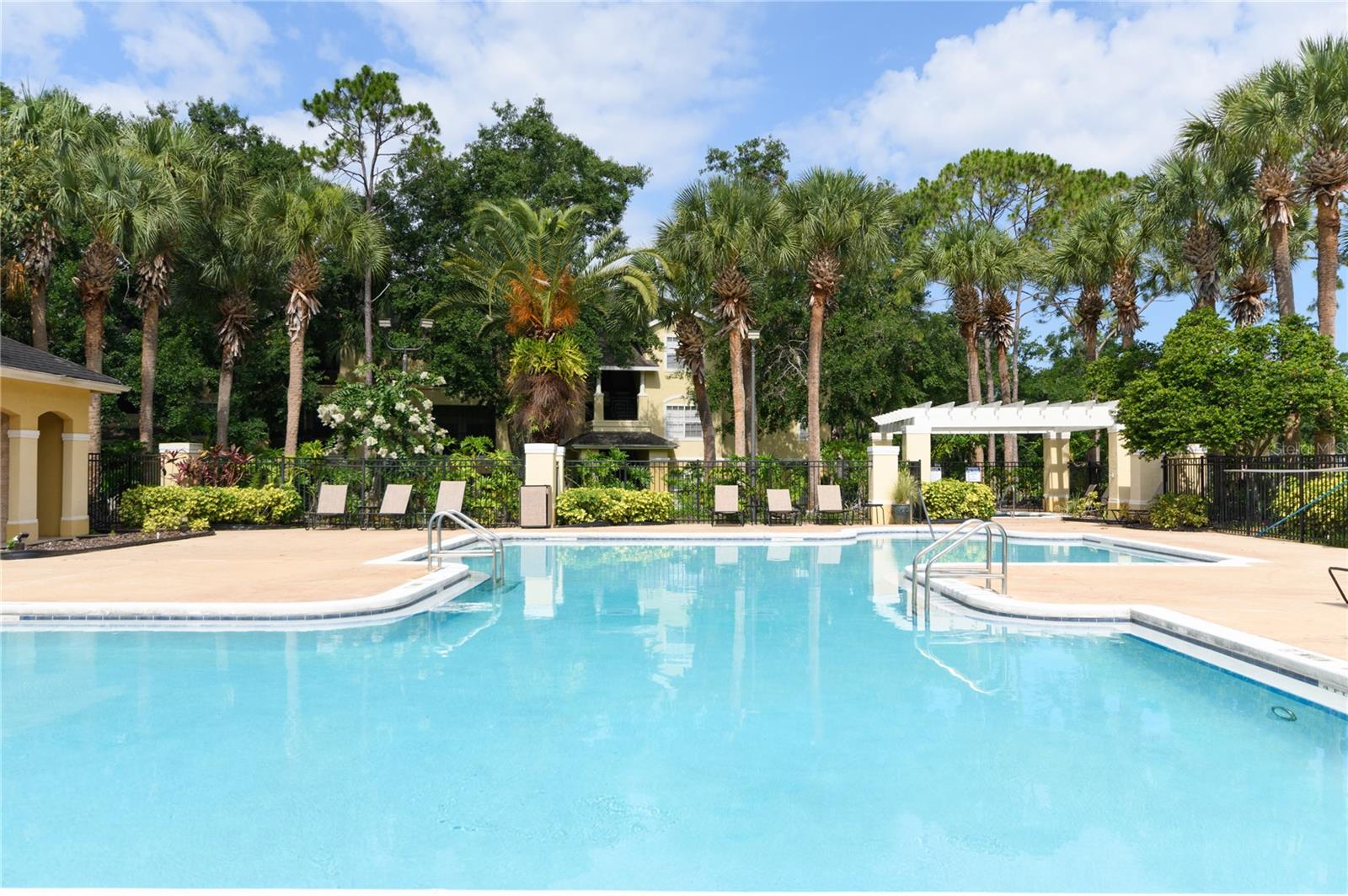 Image 24 of 30 For 2598 Robert Trent Jones Drive 1030