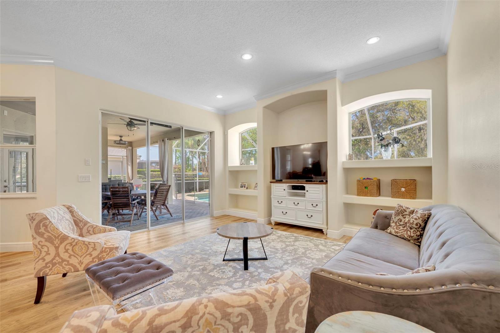 Image 10 of 40 For 1710 Shadowmoss Circle