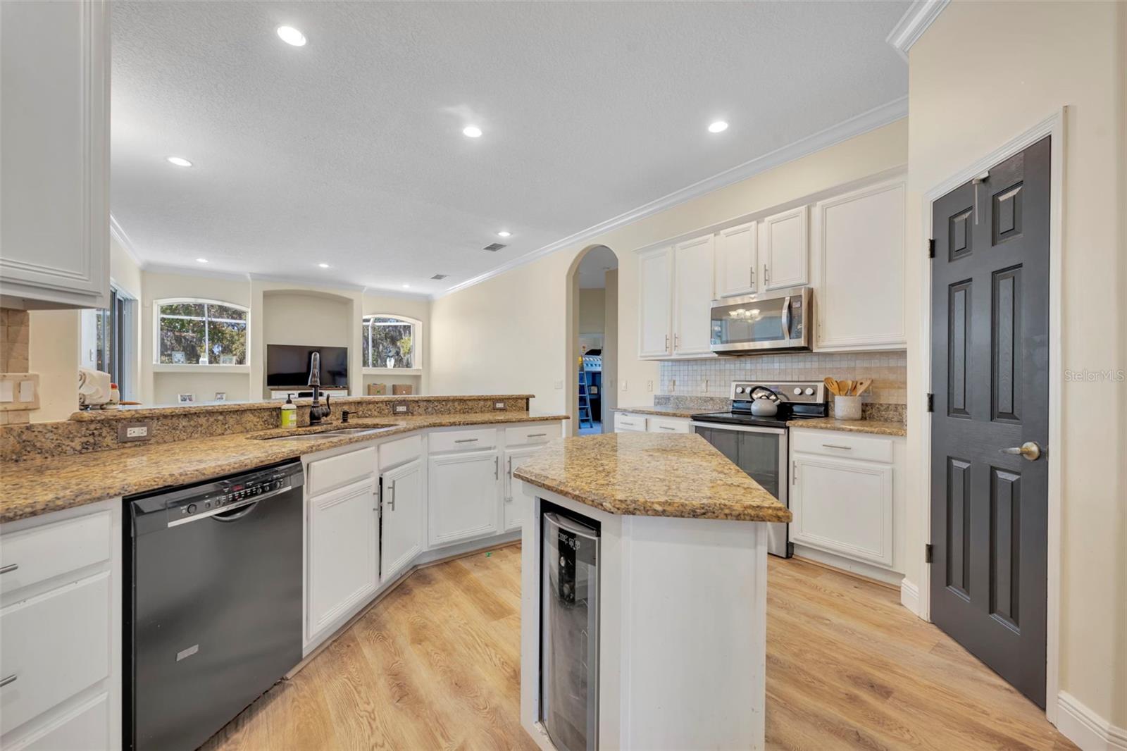 Image 16 of 40 For 1710 Shadowmoss Circle