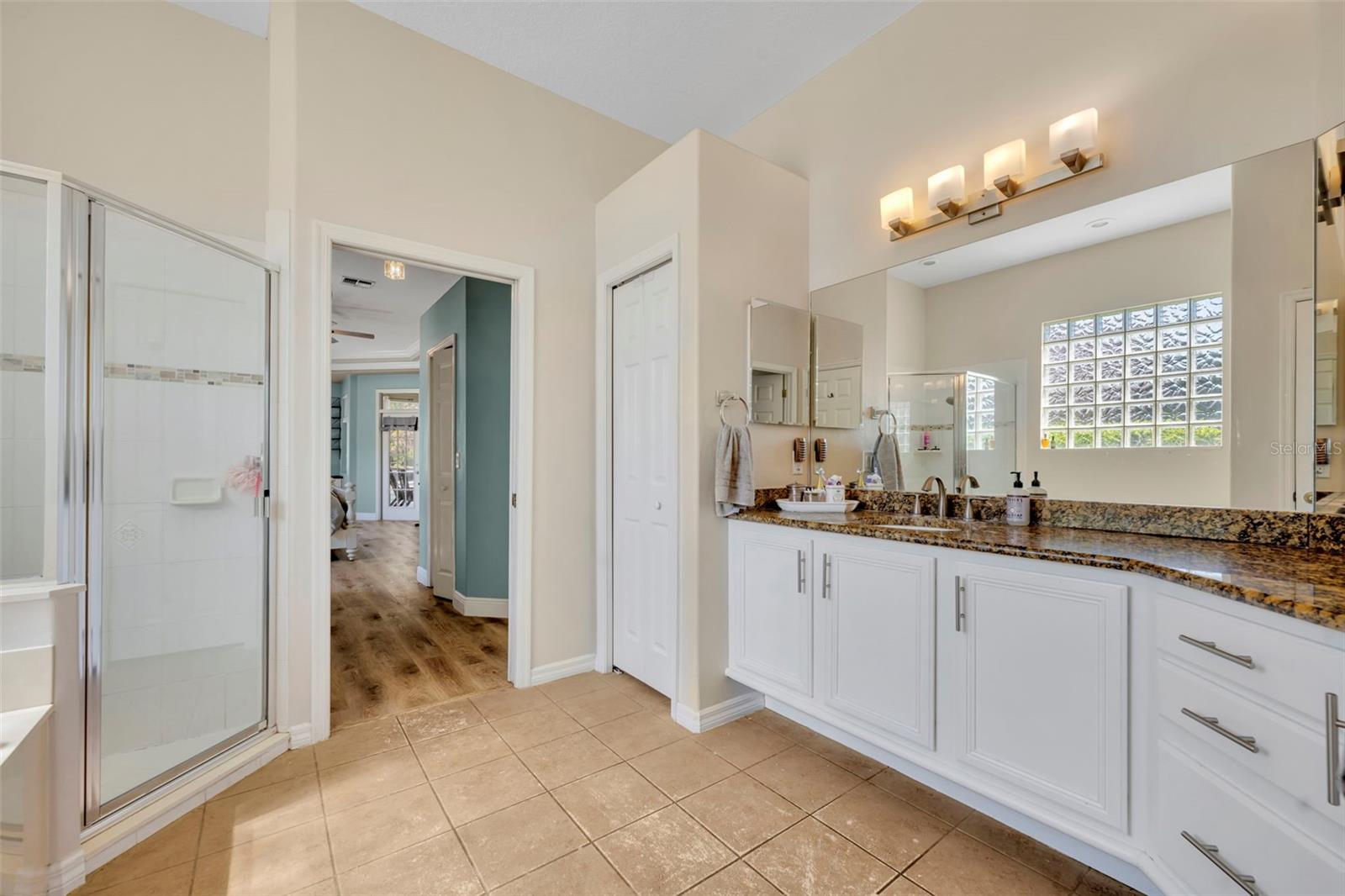 Image 21 of 40 For 1710 Shadowmoss Circle