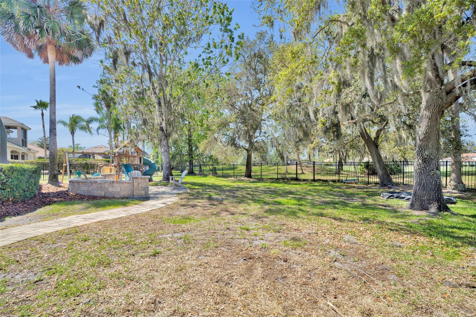 Image 34 of 40 For 1710 Shadowmoss Circle