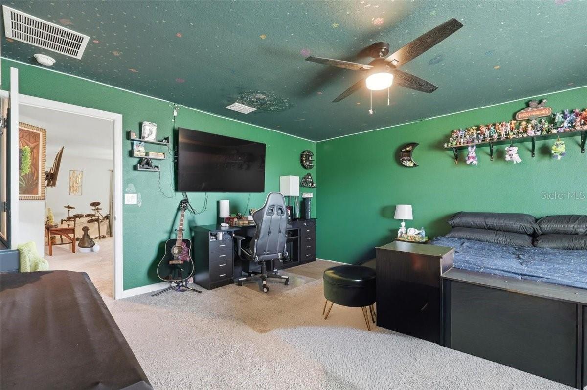 Image 22 of 44 For 1362 Lassen Street