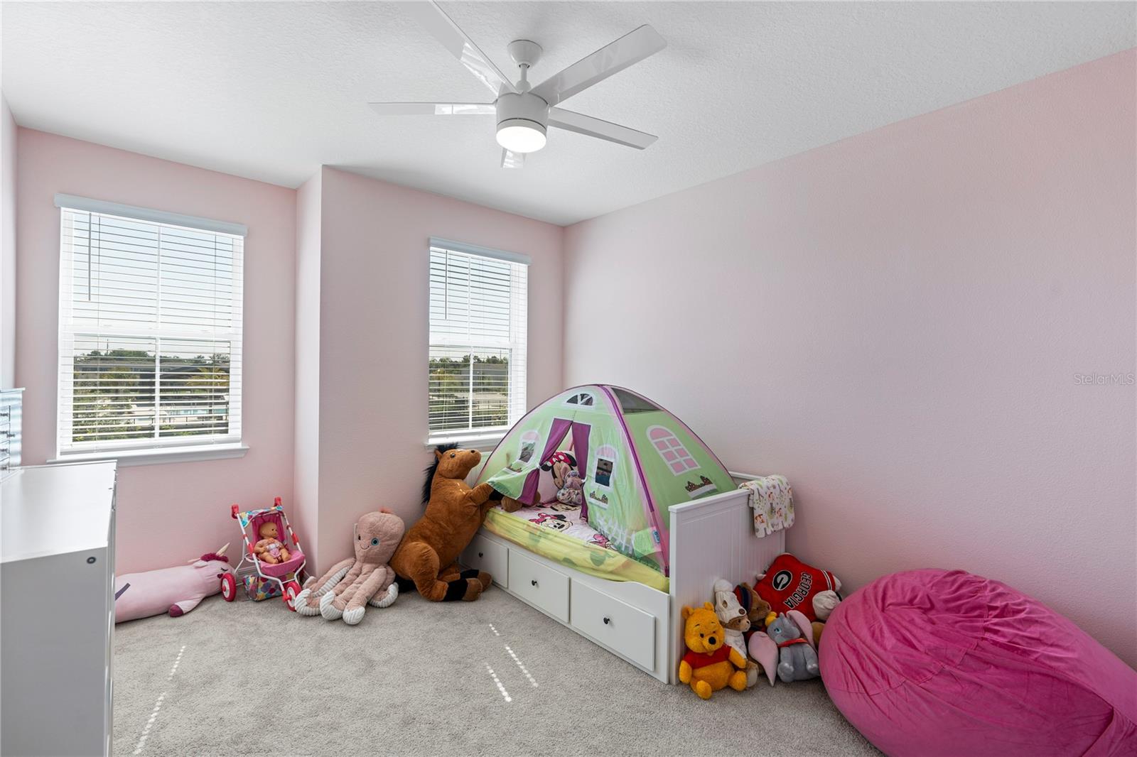 Image 18 of 33 For 779 Firerock Lane