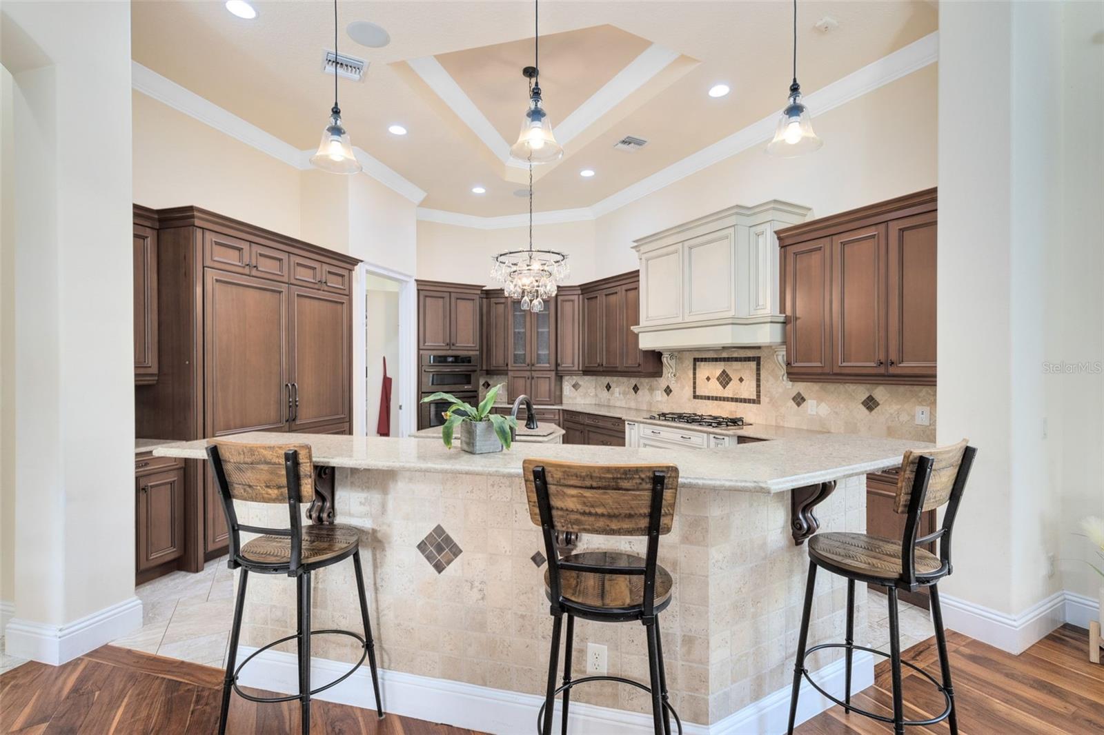 Image 15 of 59 For 5300 Carson Street