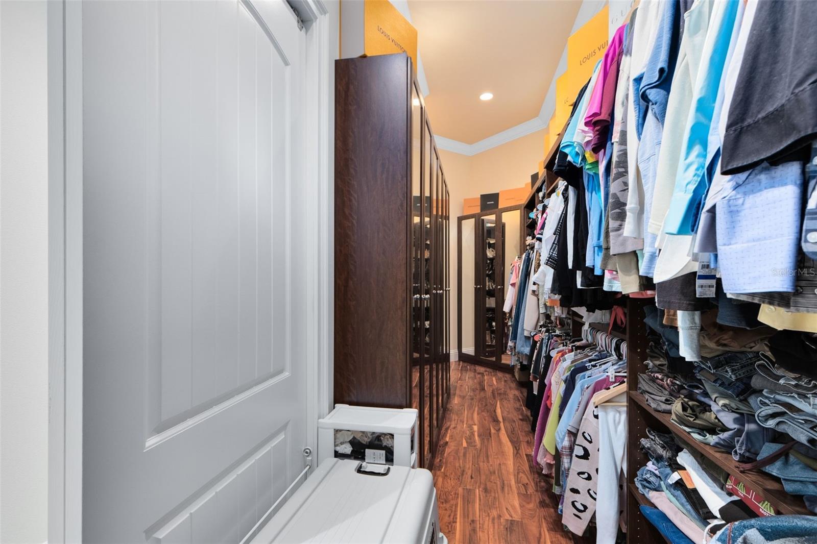 Image 25 of 59 For 5300 Carson Street