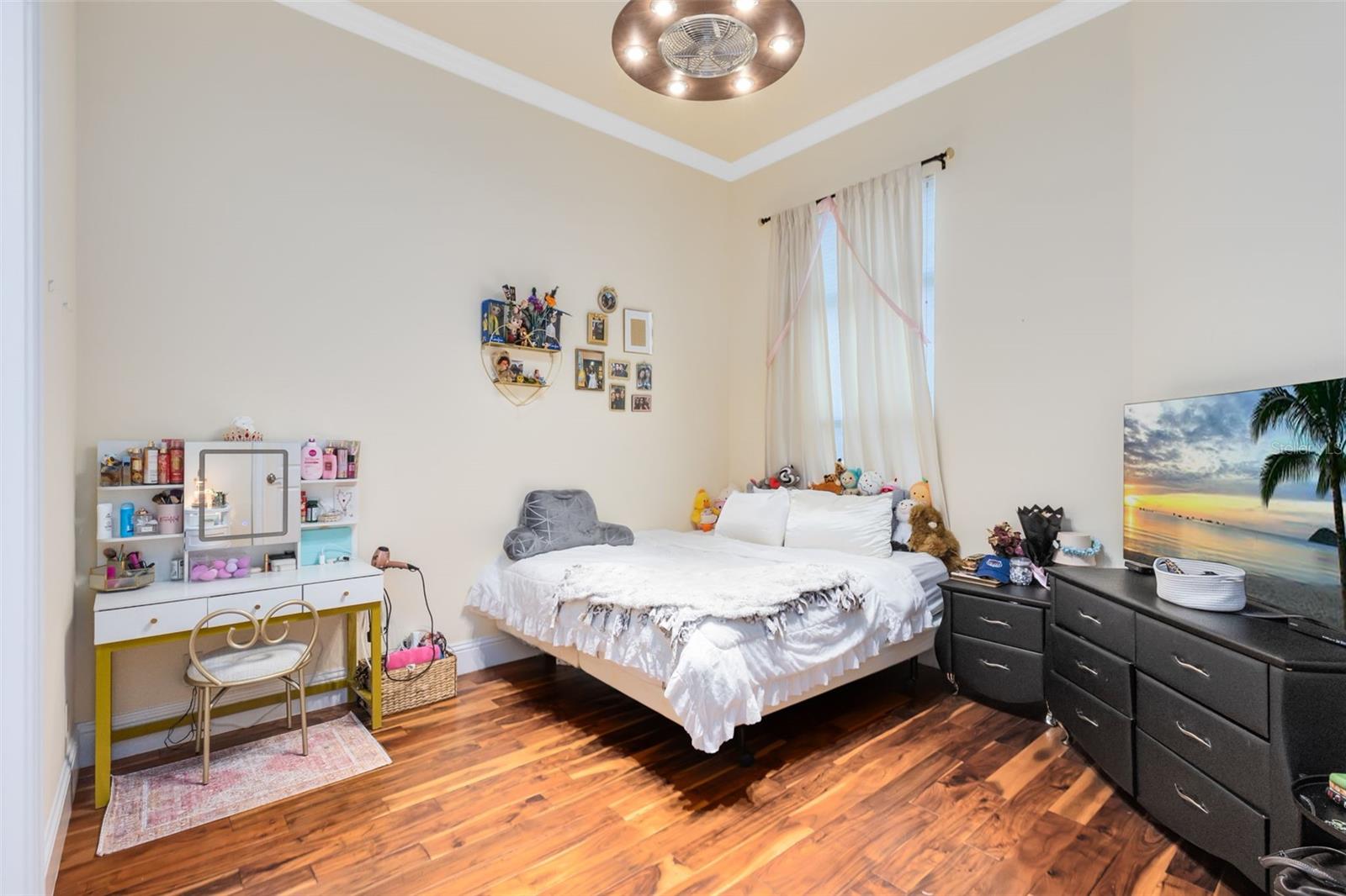 Image 28 of 59 For 5300 Carson Street