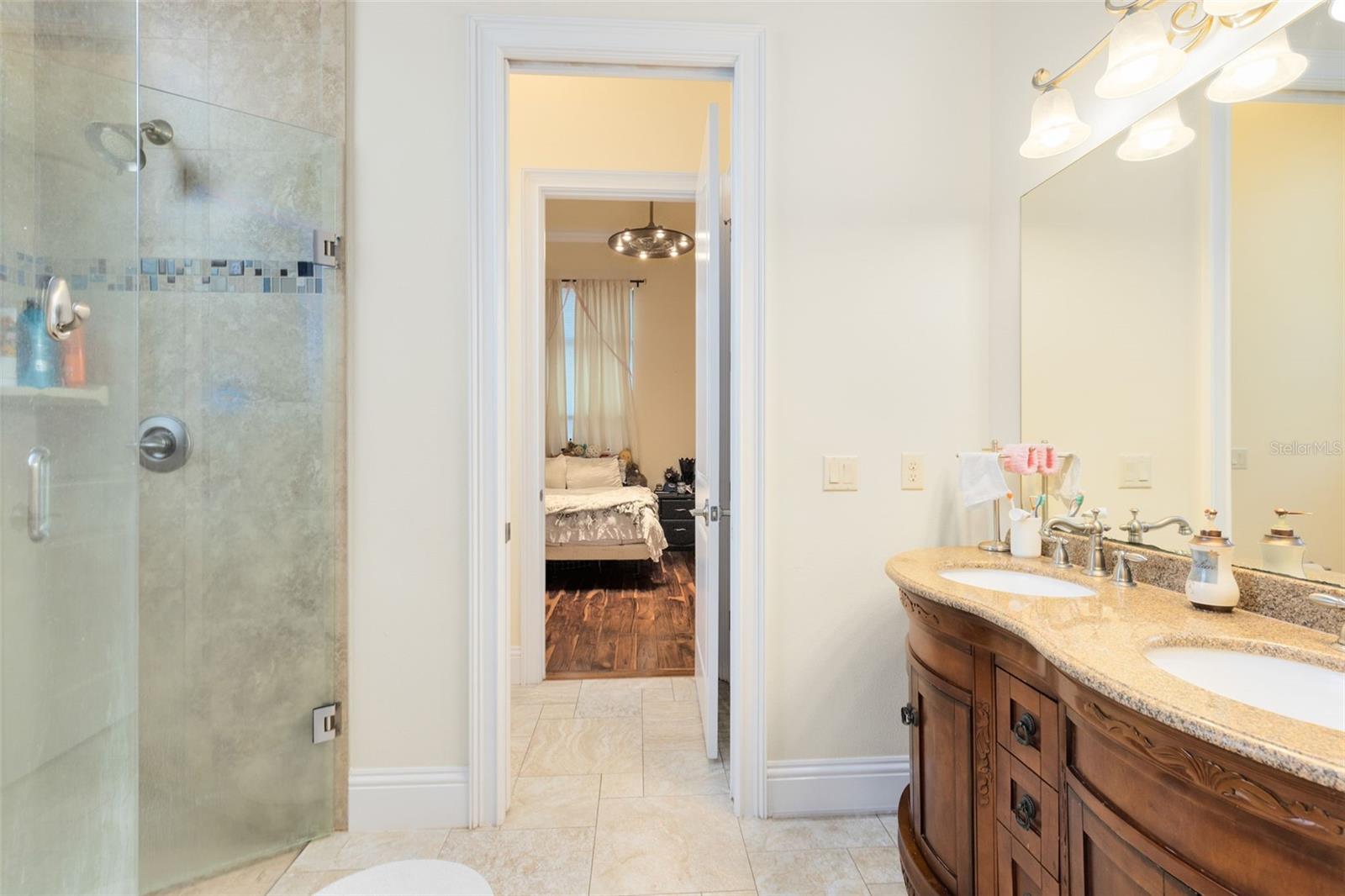 Image 29 of 59 For 5300 Carson Street