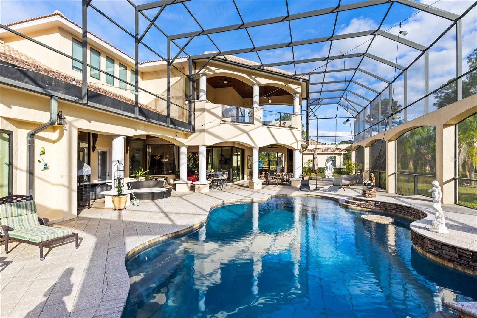 Image 41 of 59 For 5300 Carson Street