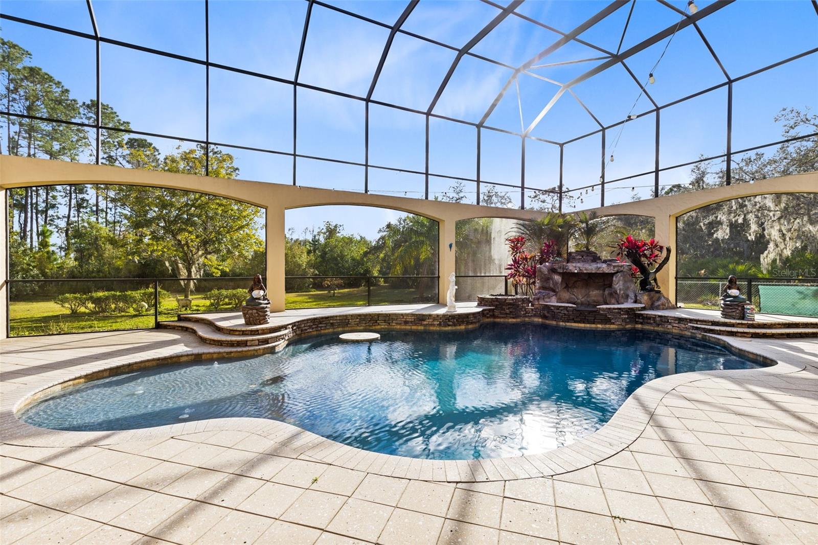 Image 42 of 59 For 5300 Carson Street