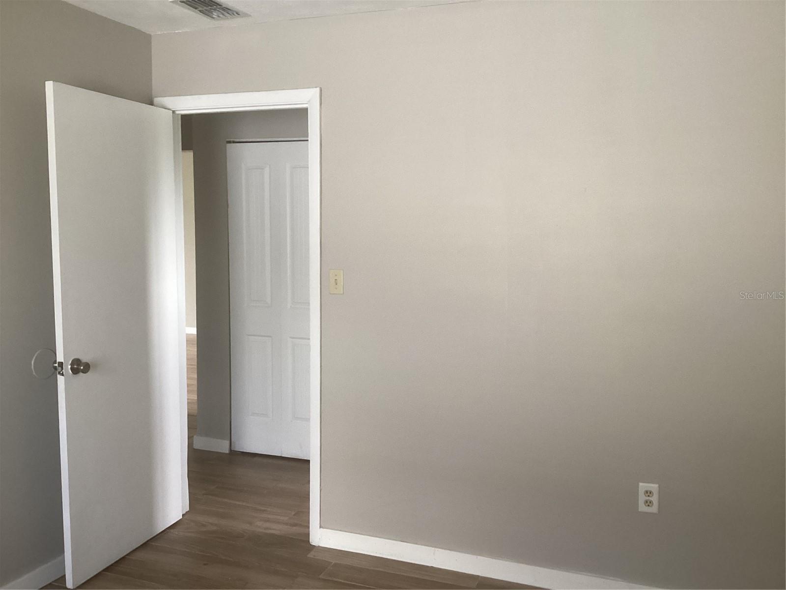 Image 19 of 24 For 2734 Coral Reef Drive