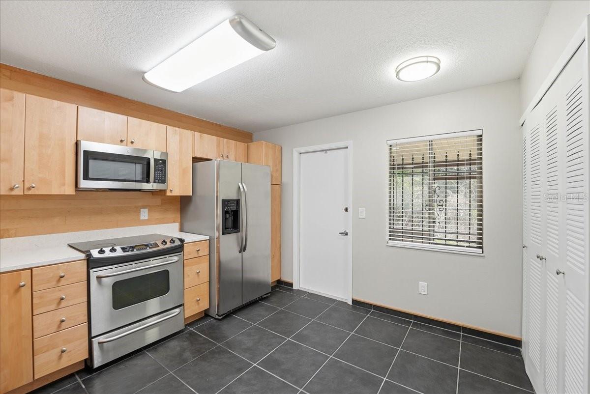 Image 6 of 17 For 295 Sandlewood Trail