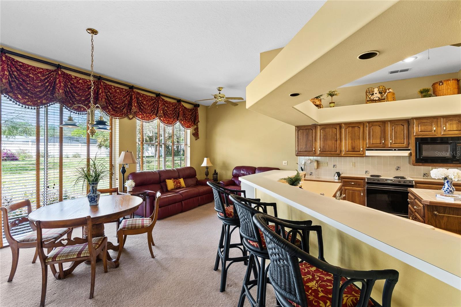 Image 11 of 33 For 1132 Howell Creek Drive