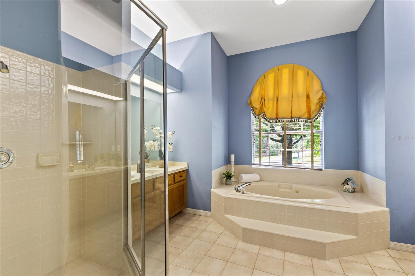 Image 18 of 33 For 1132 Howell Creek Drive