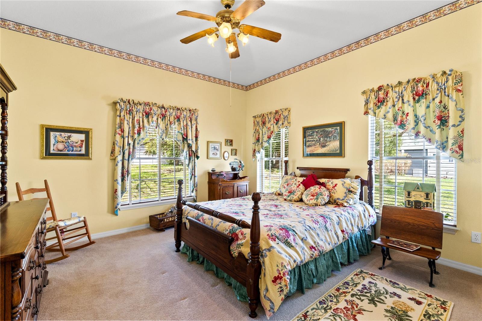 Image 22 of 33 For 1132 Howell Creek Drive