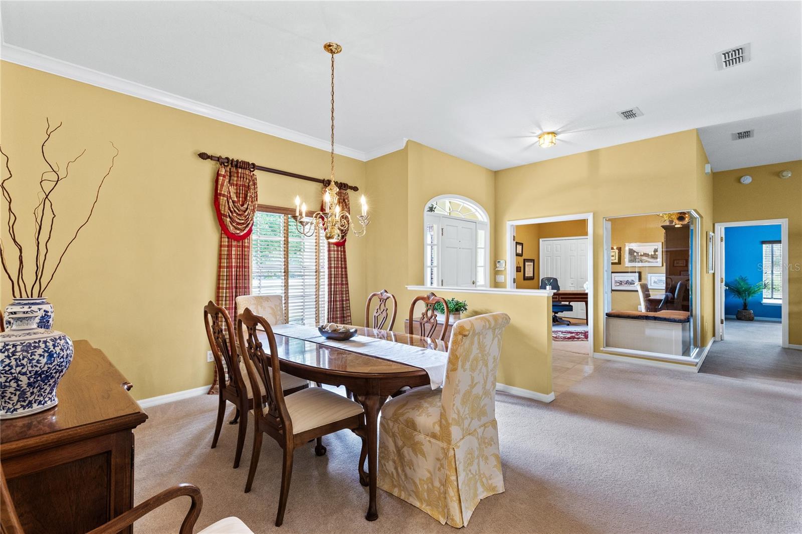 Image 7 of 33 For 1132 Howell Creek Drive