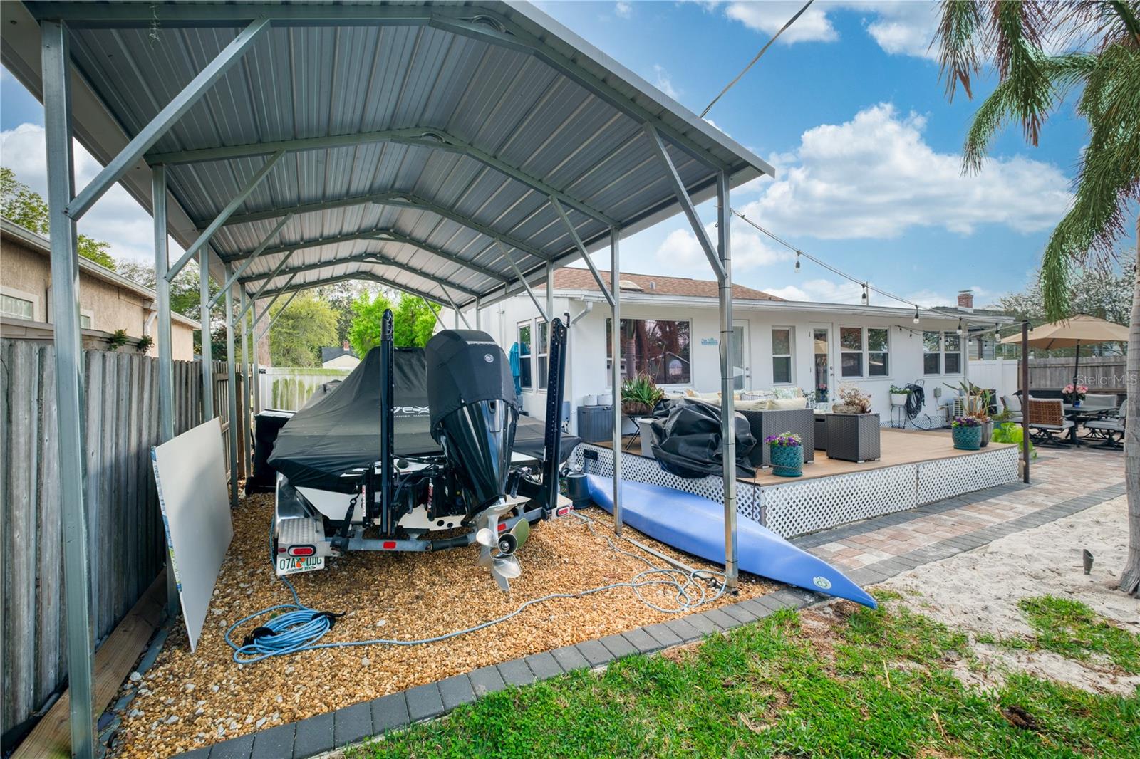 Image 19 of 34 For 1433 Smith Street