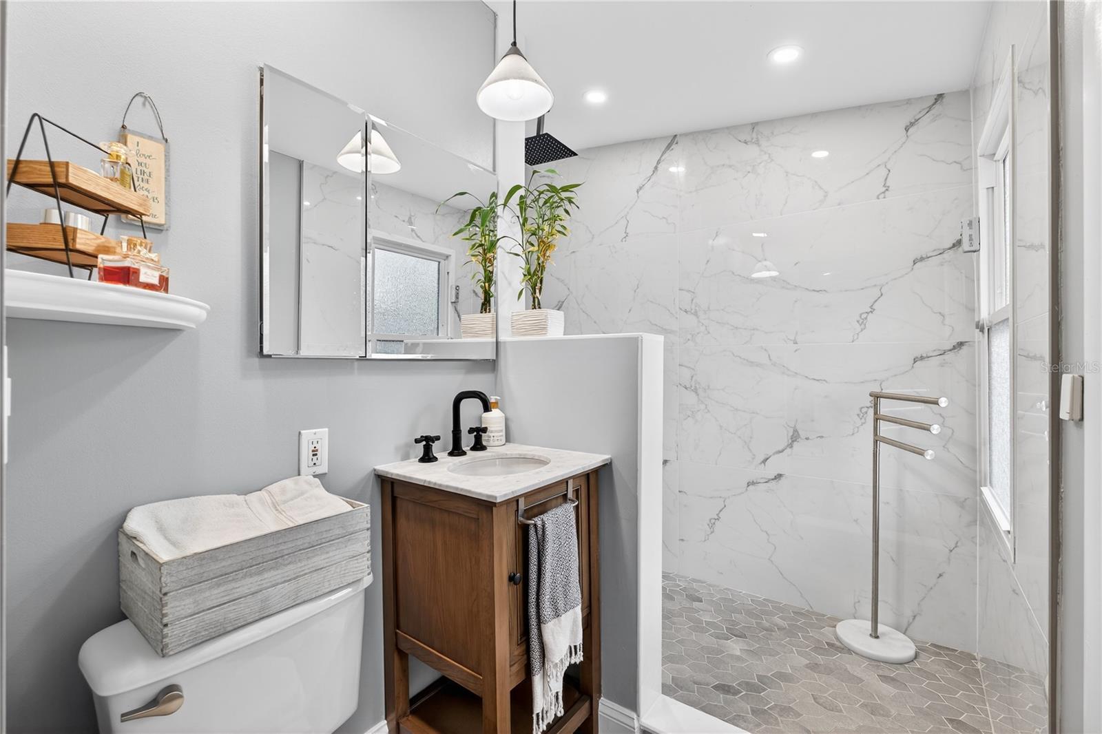 Image 27 of 34 For 1433 Smith Street