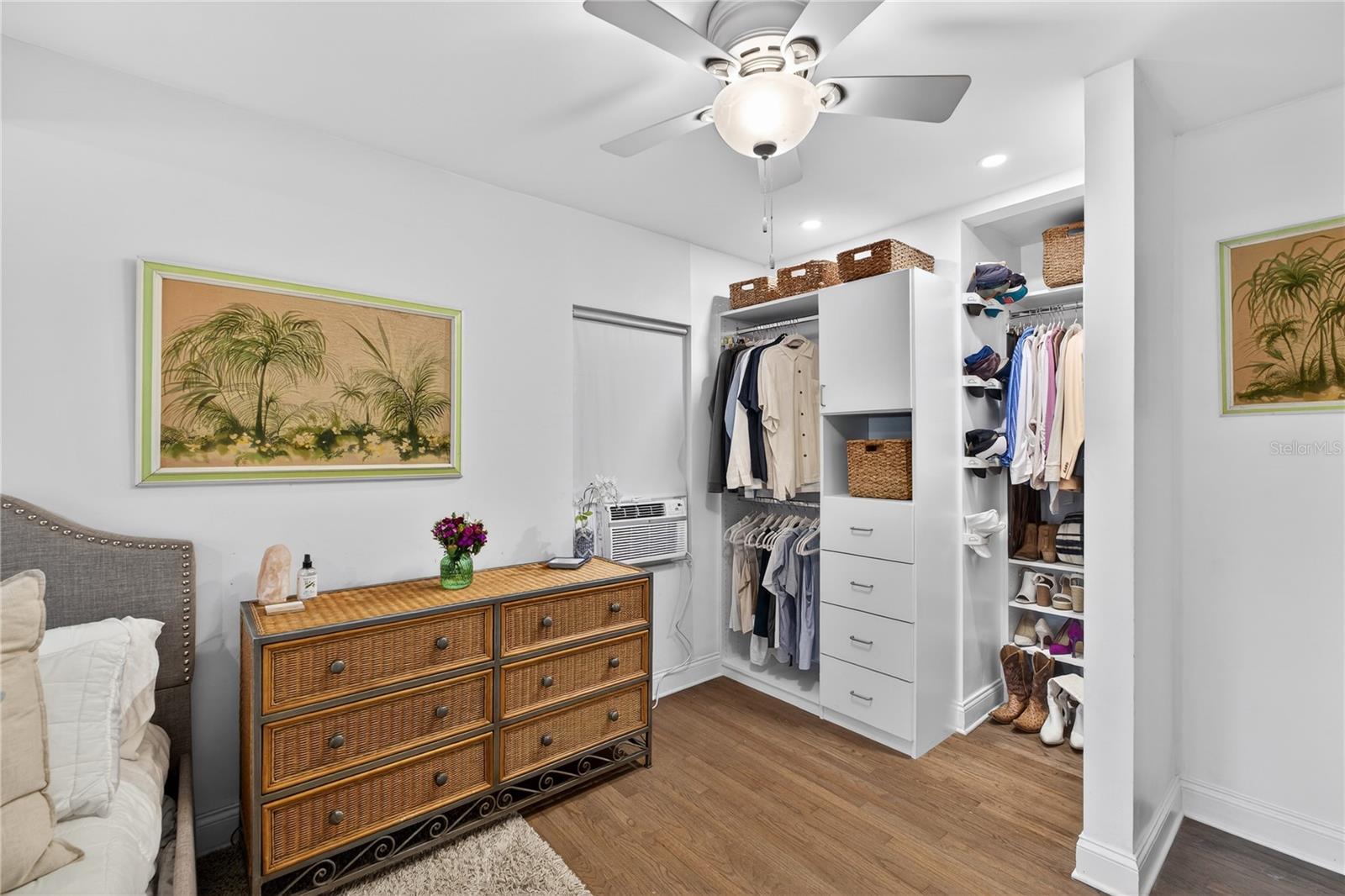 Image 29 of 34 For 1433 Smith Street