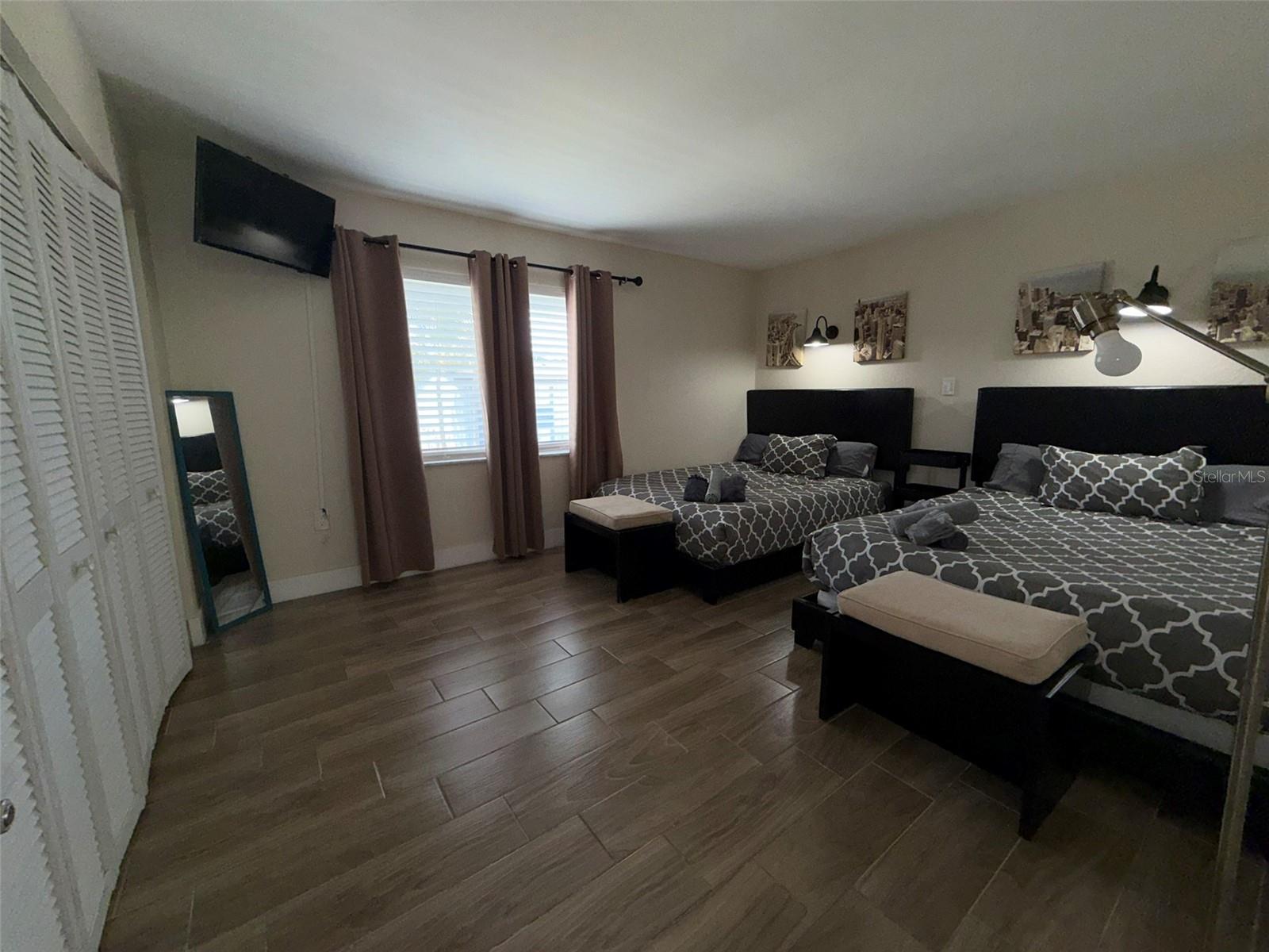 Image 20 of 26 For 4807 Texas Avenue 4807c