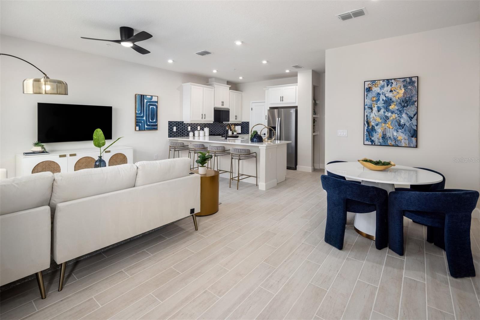 Image 4 of 23 For 2955 Camellia Flower Street