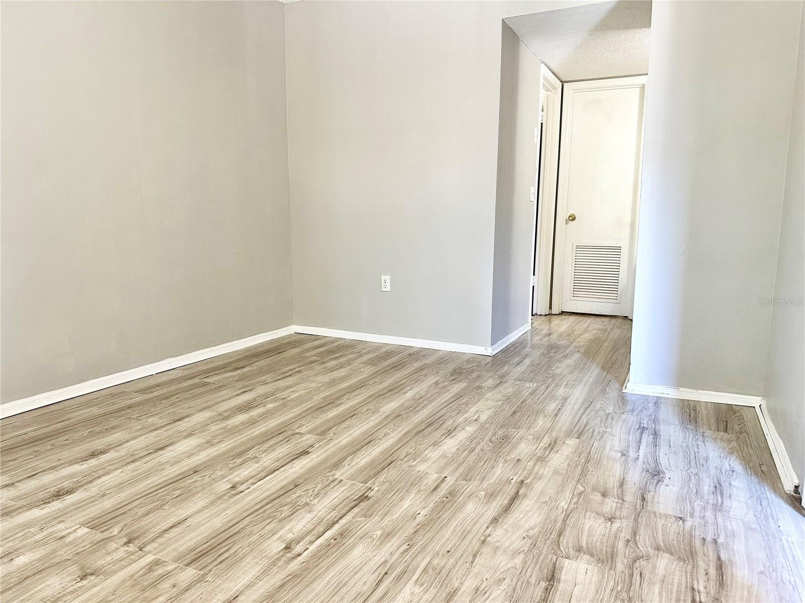 Image 6 of 15 For 2517 Caper Lane 205