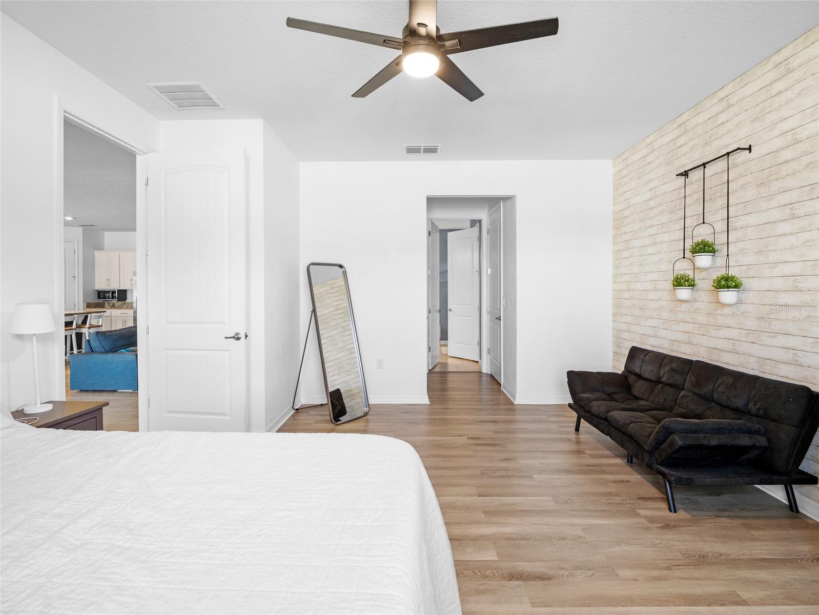 Image 16 of 34 For 1422 Savoy Lane