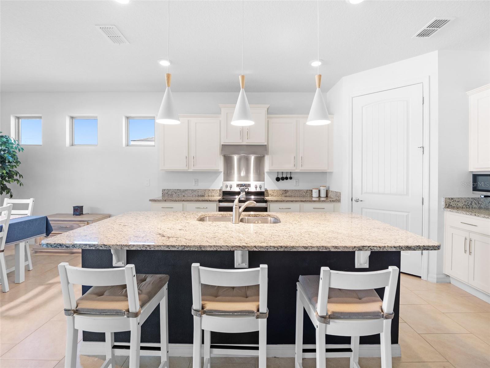 Image 7 of 34 For 1422 Savoy Lane