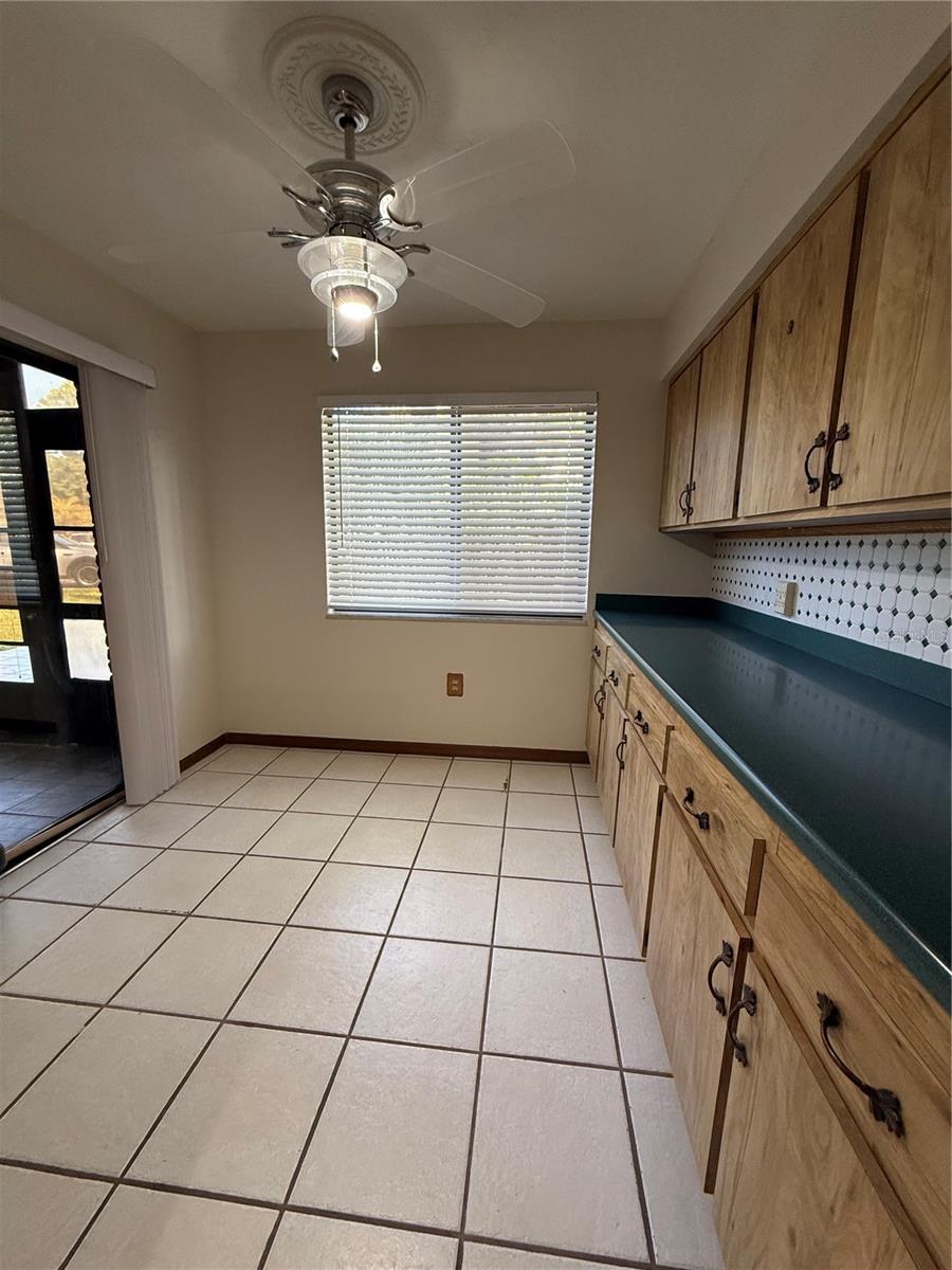 Image 16 of 45 For 9045 York Lane 15a