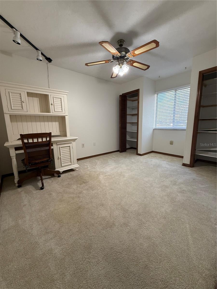 Image 26 of 45 For 9045 York Lane 15a