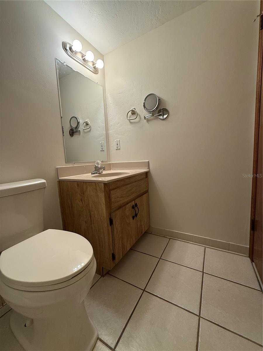 Image 31 of 45 For 9045 York Lane 15a