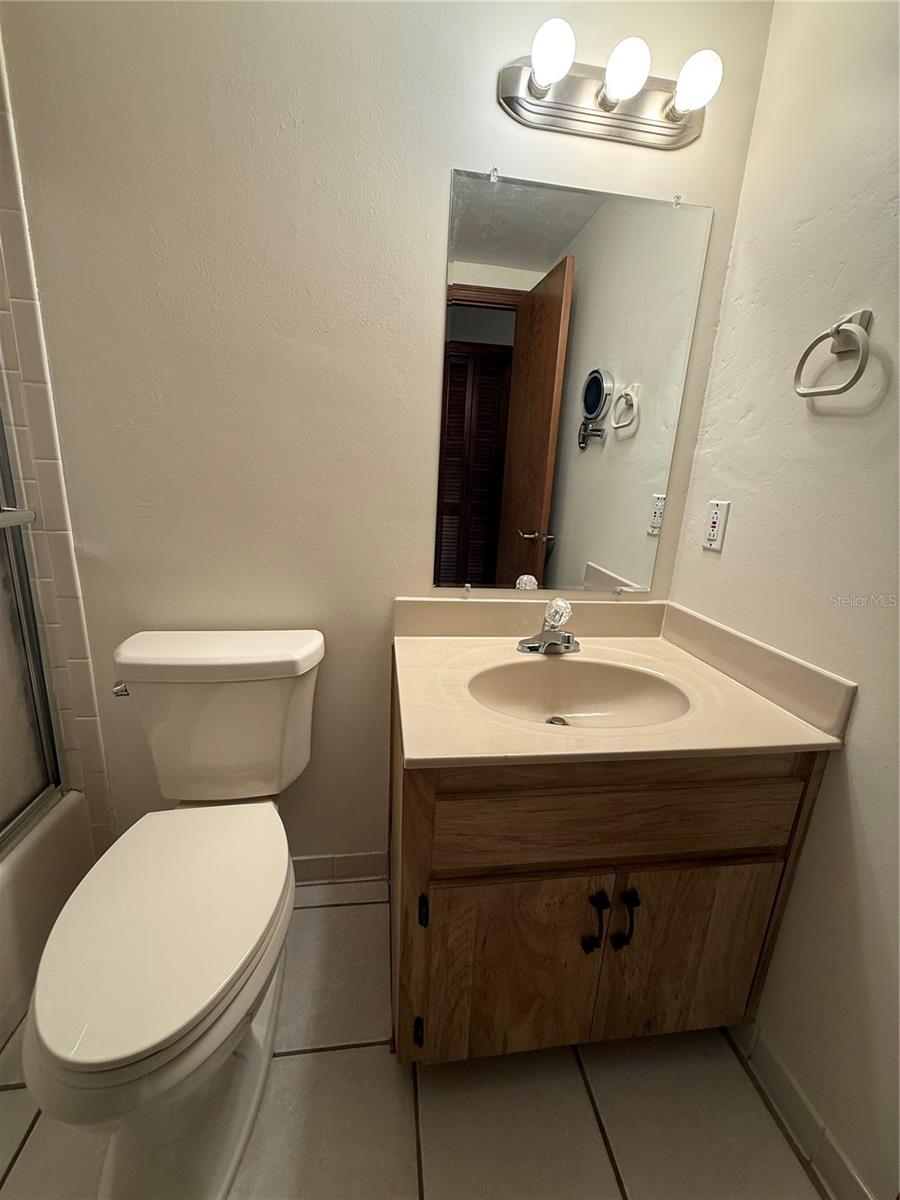 Image 33 of 45 For 9045 York Lane 15a