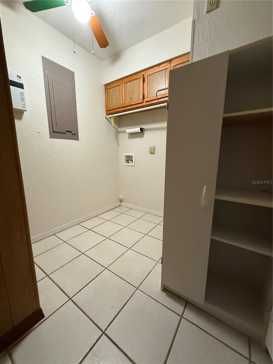 Image 38 of 45 For 9045 York Lane 15a