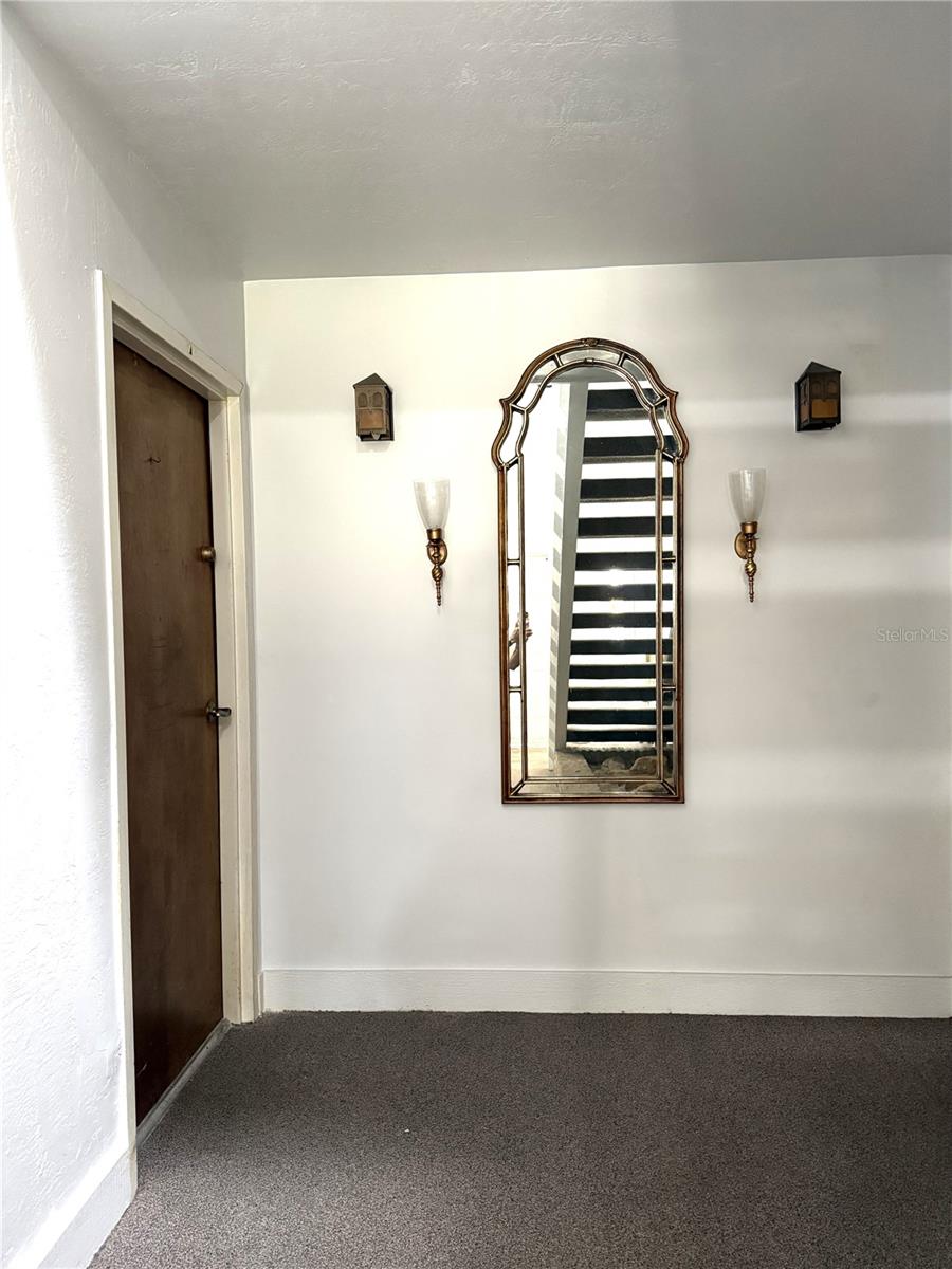 Image 5 of 45 For 9045 York Lane 15a