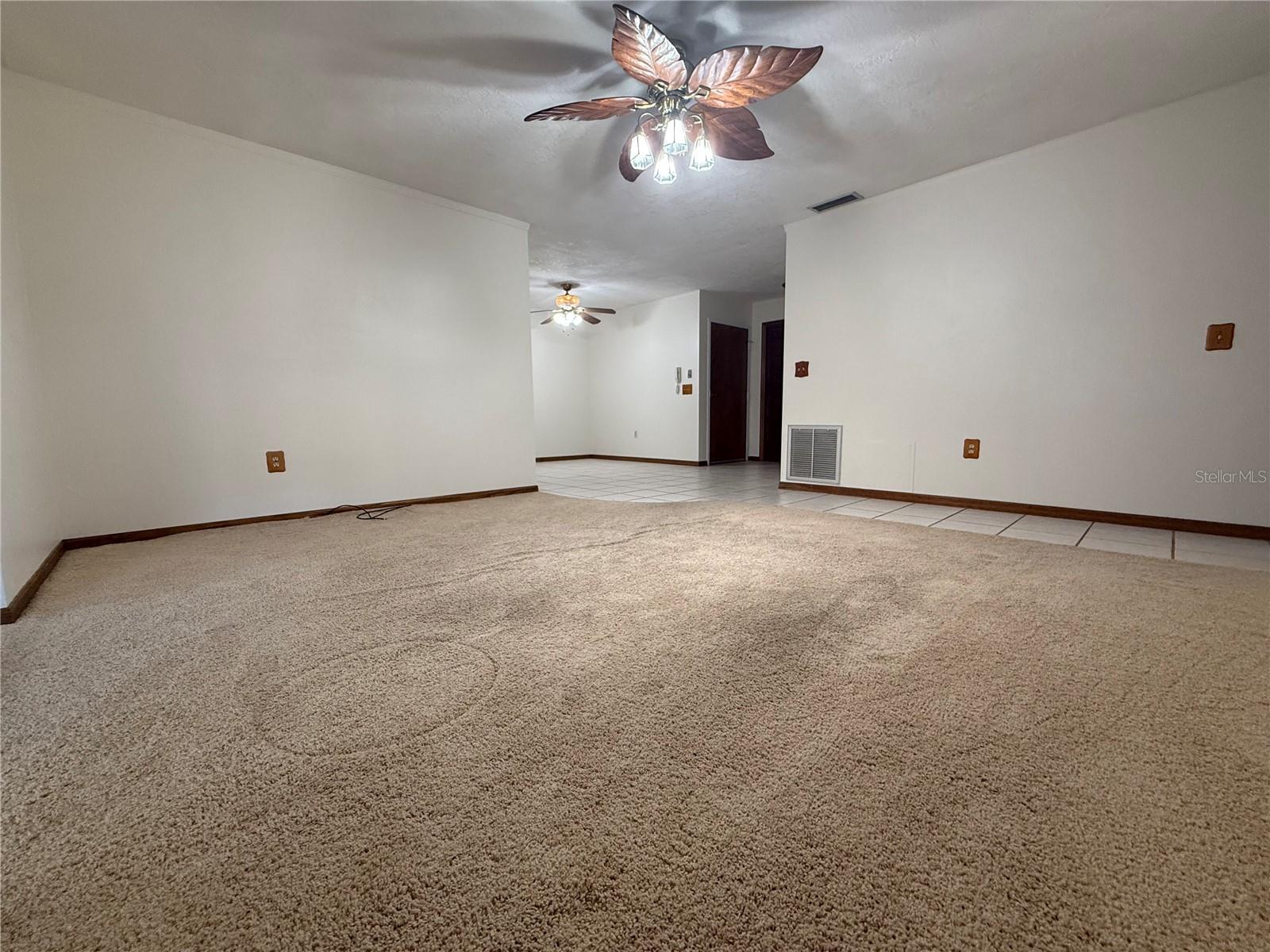 Image 6 of 45 For 9045 York Lane 15a