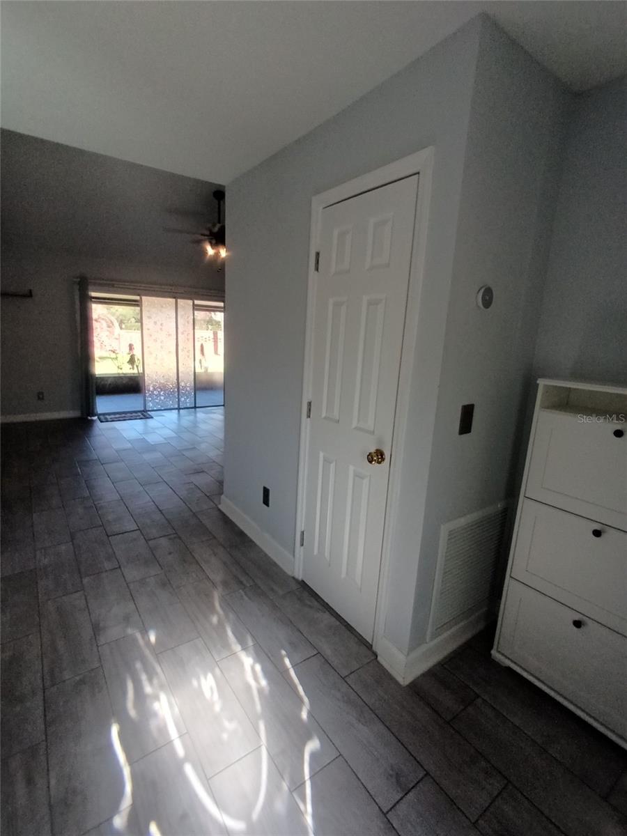 Image 15 of 27 For 1025 Kelsey Avenue