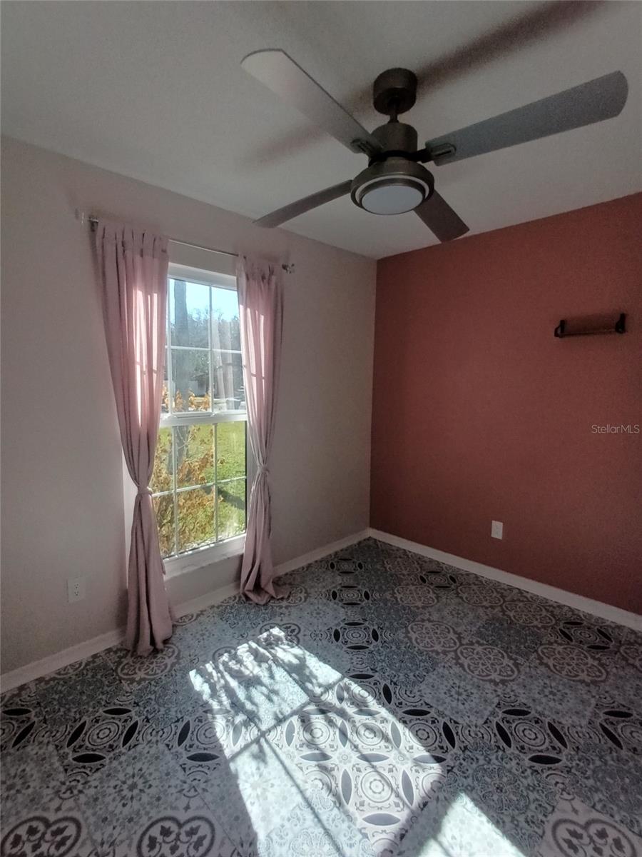 Image 18 of 27 For 1025 Kelsey Avenue