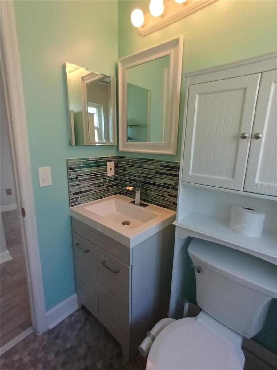 Image 20 of 27 For 1025 Kelsey Avenue