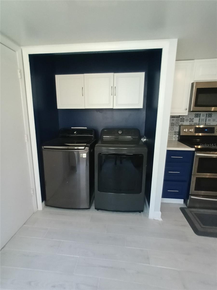 Image 9 of 27 For 1025 Kelsey Avenue