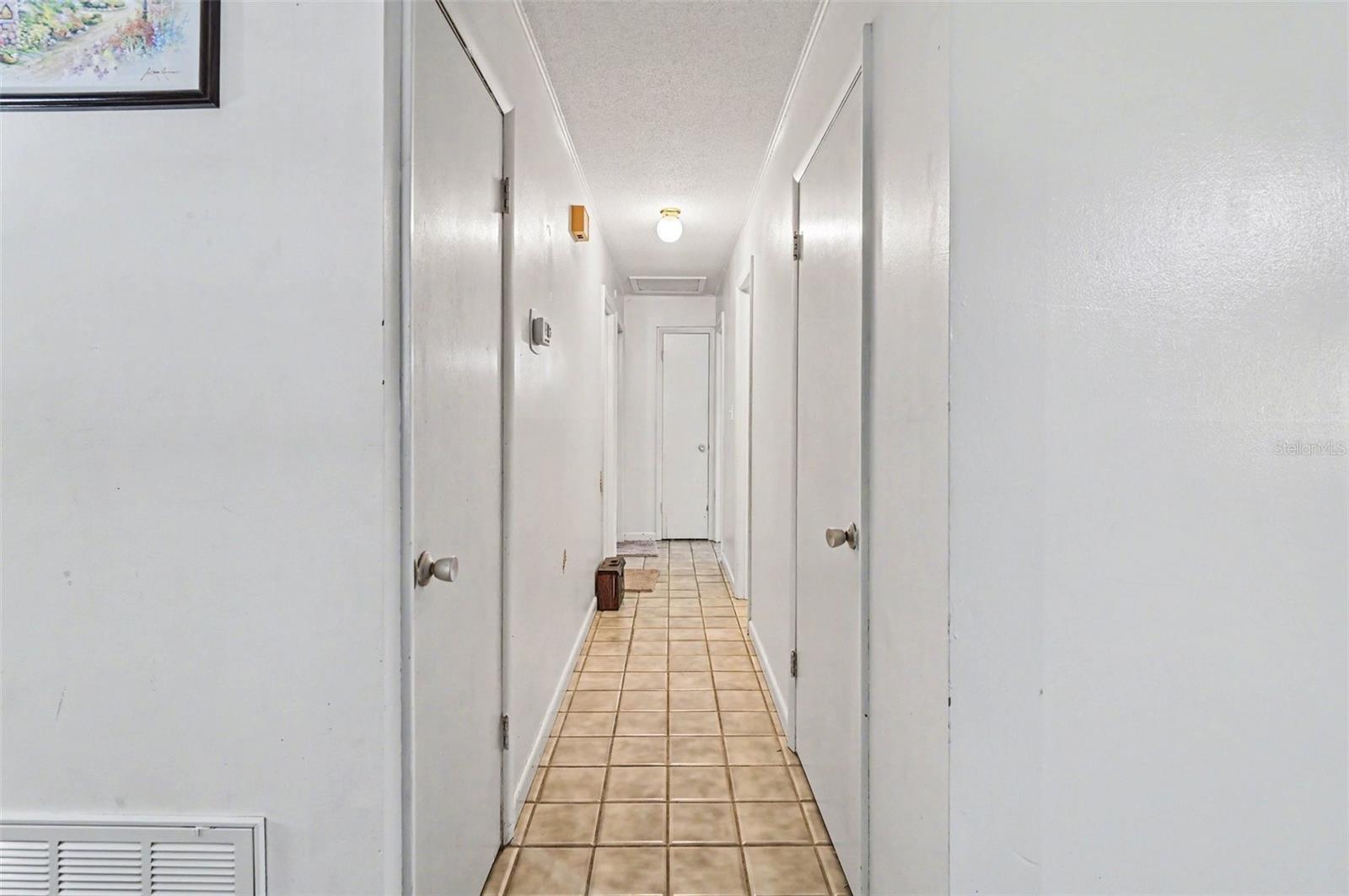 Image 8 of 21 For 1723 Palmetto Avenue