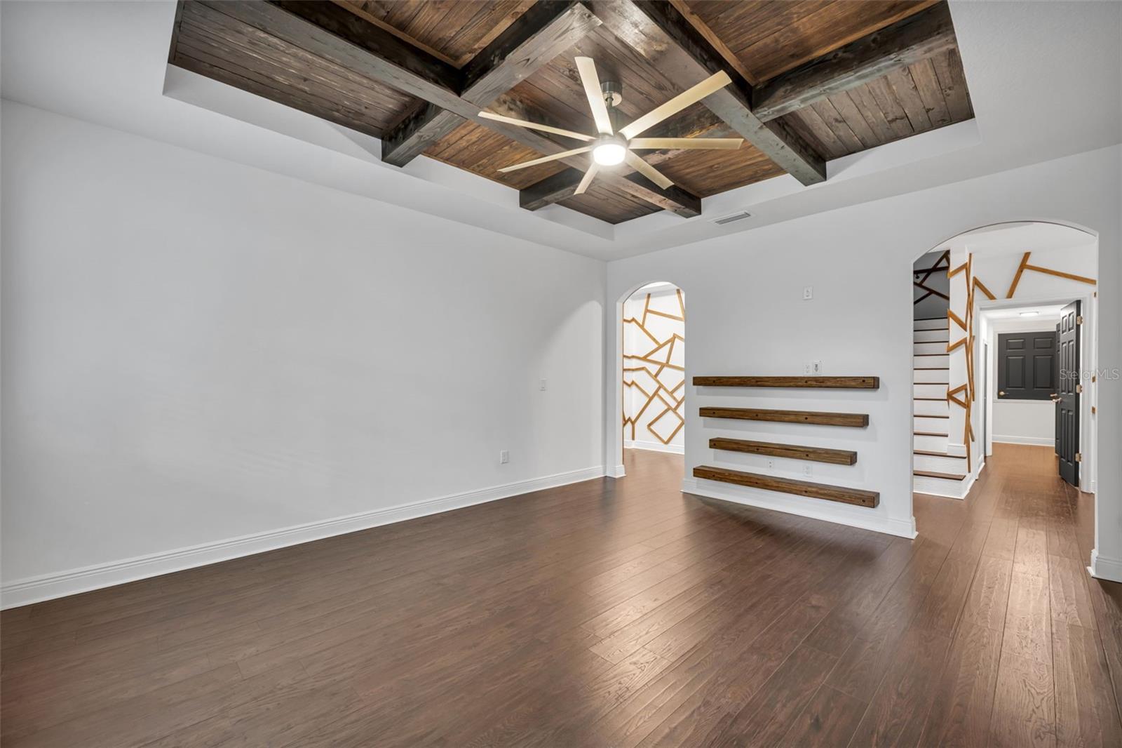 Image 10 of 36 For 2436 Lakeview Heights