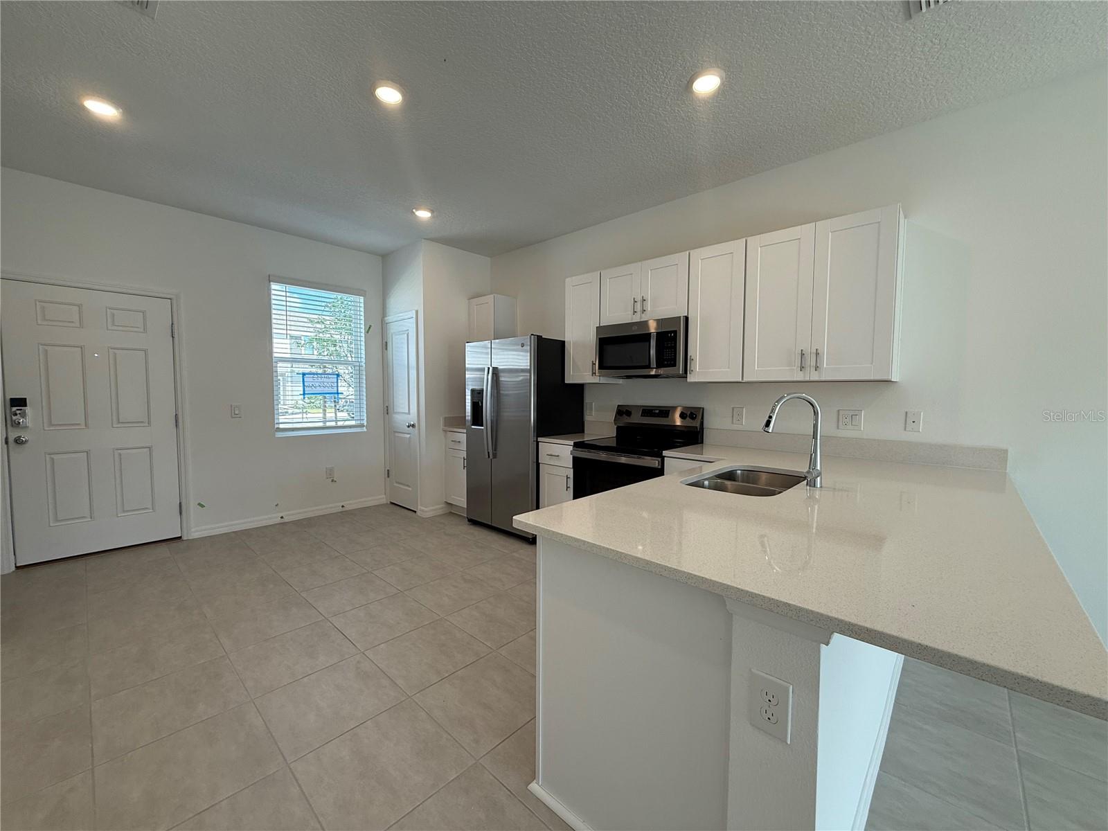 Image 4 of 25 For 3009 Skyline Loop