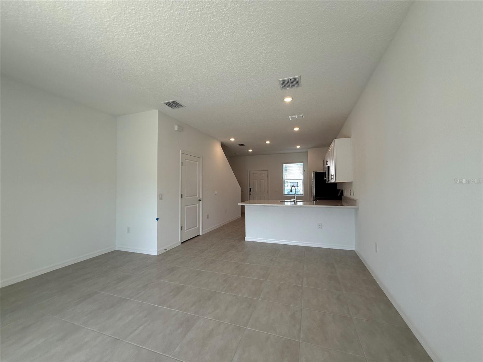 Image 7 of 25 For 3009 Skyline Loop