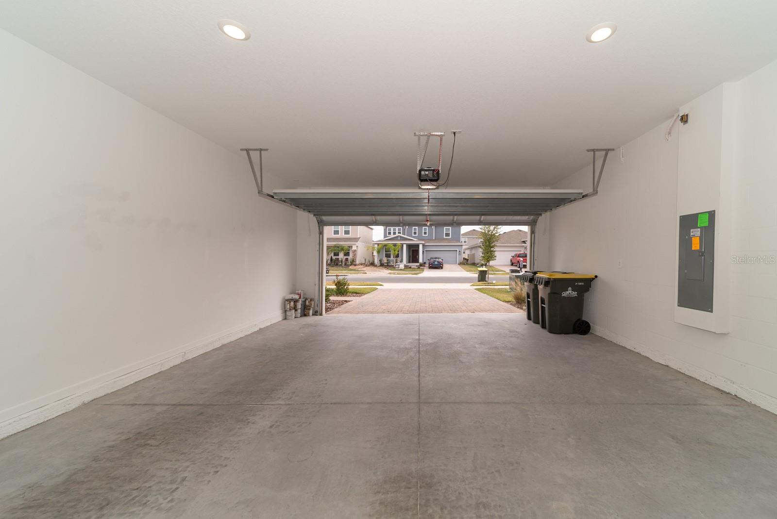 Image 15 of 42 For 2898 Armstrong Avenue