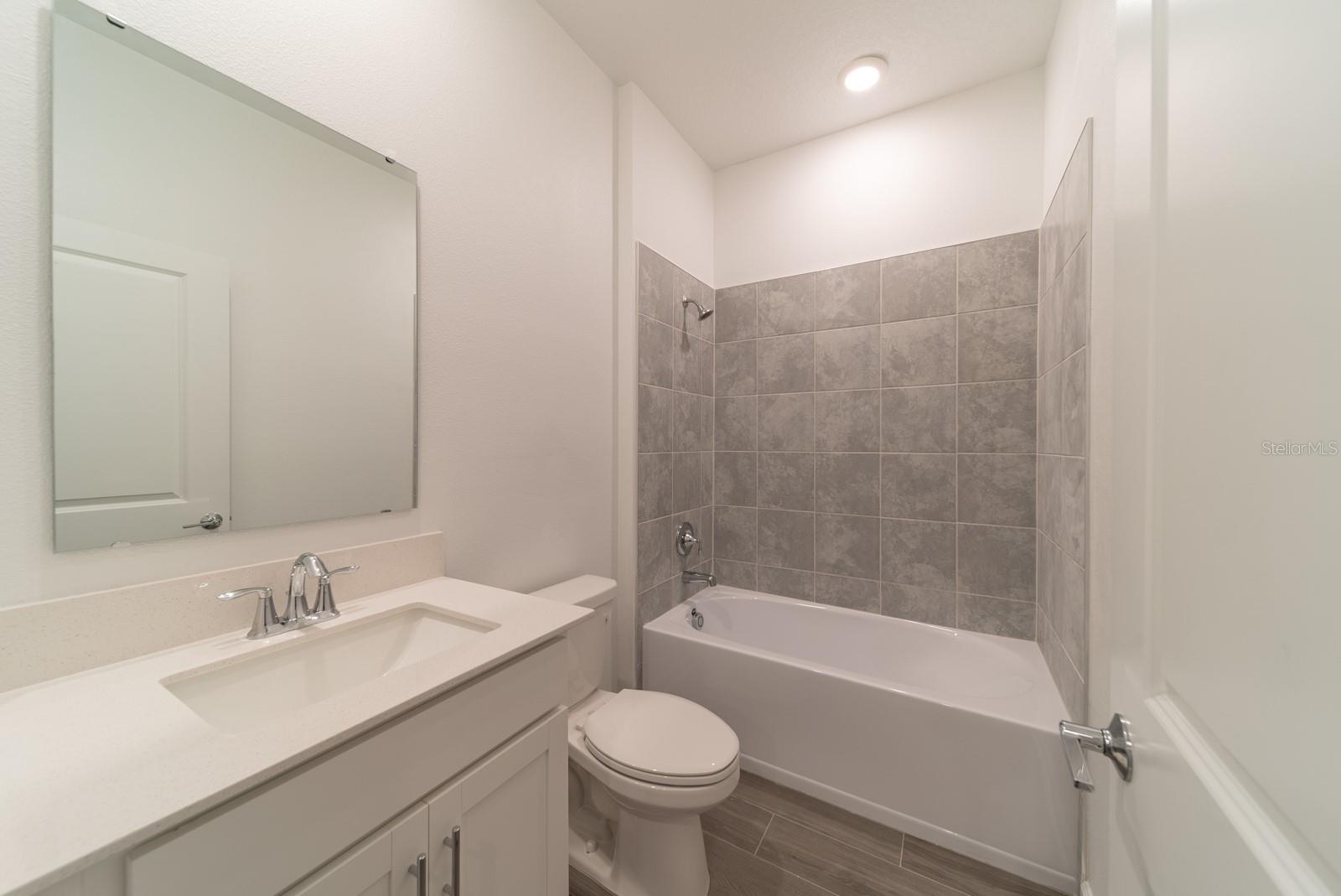 Image 16 of 42 For 2898 Armstrong Avenue