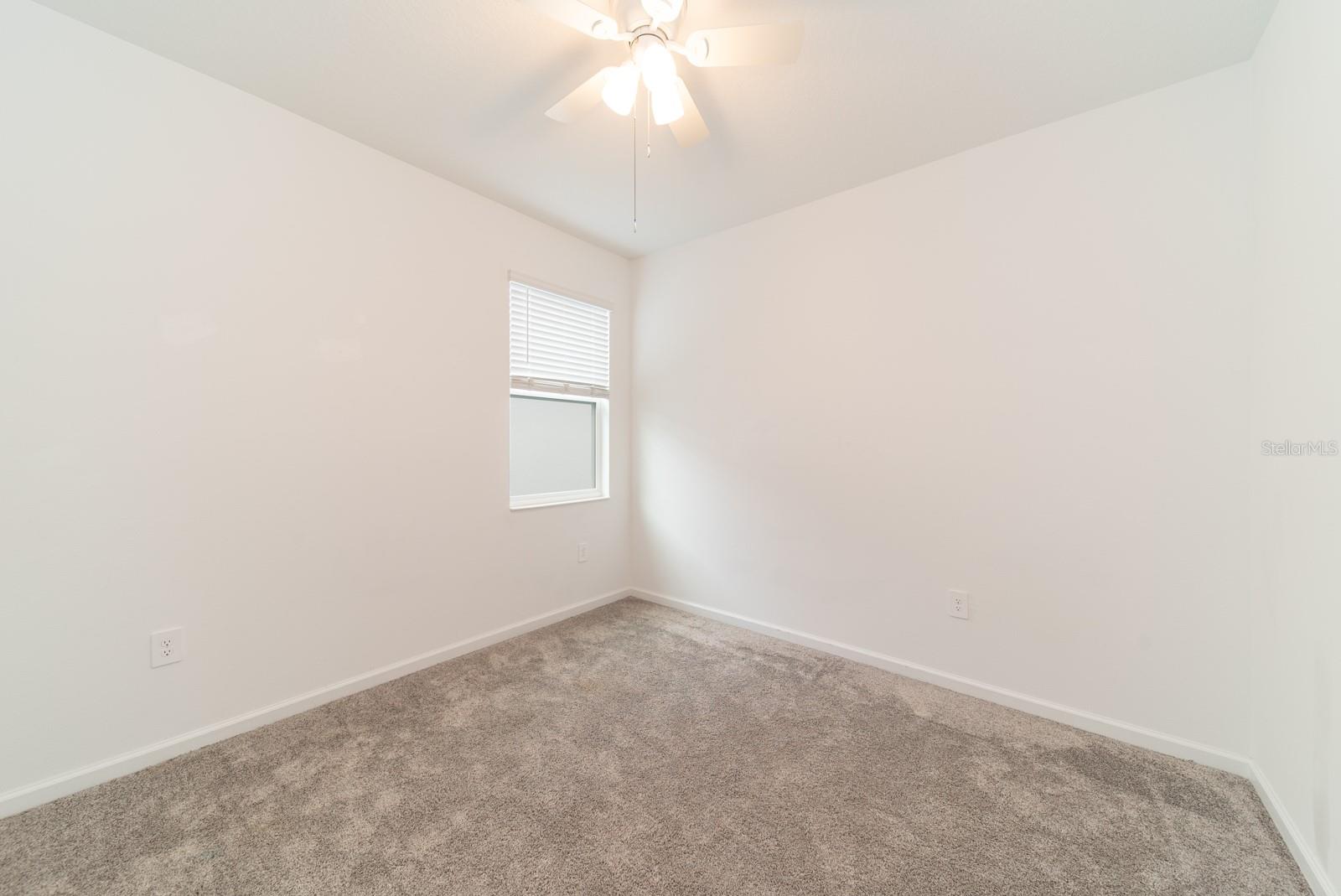 Image 17 of 42 For 2898 Armstrong Avenue