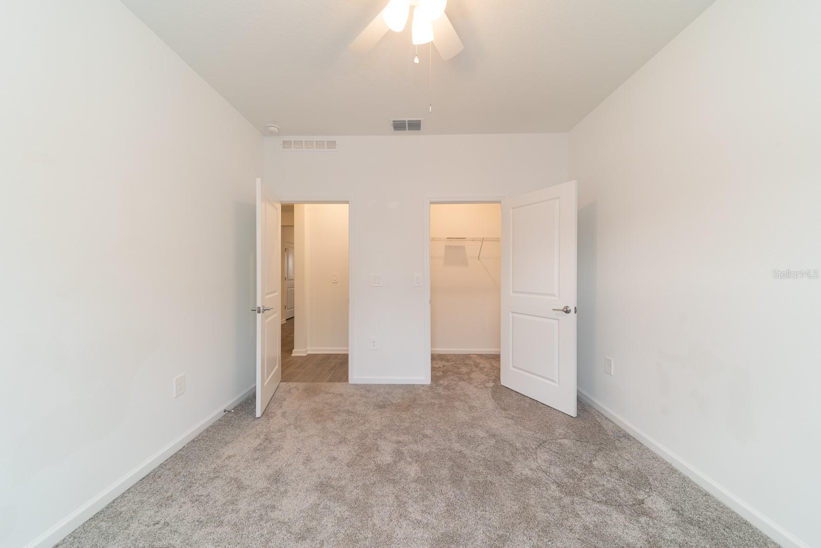 Image 4 of 42 For 2898 Armstrong Avenue