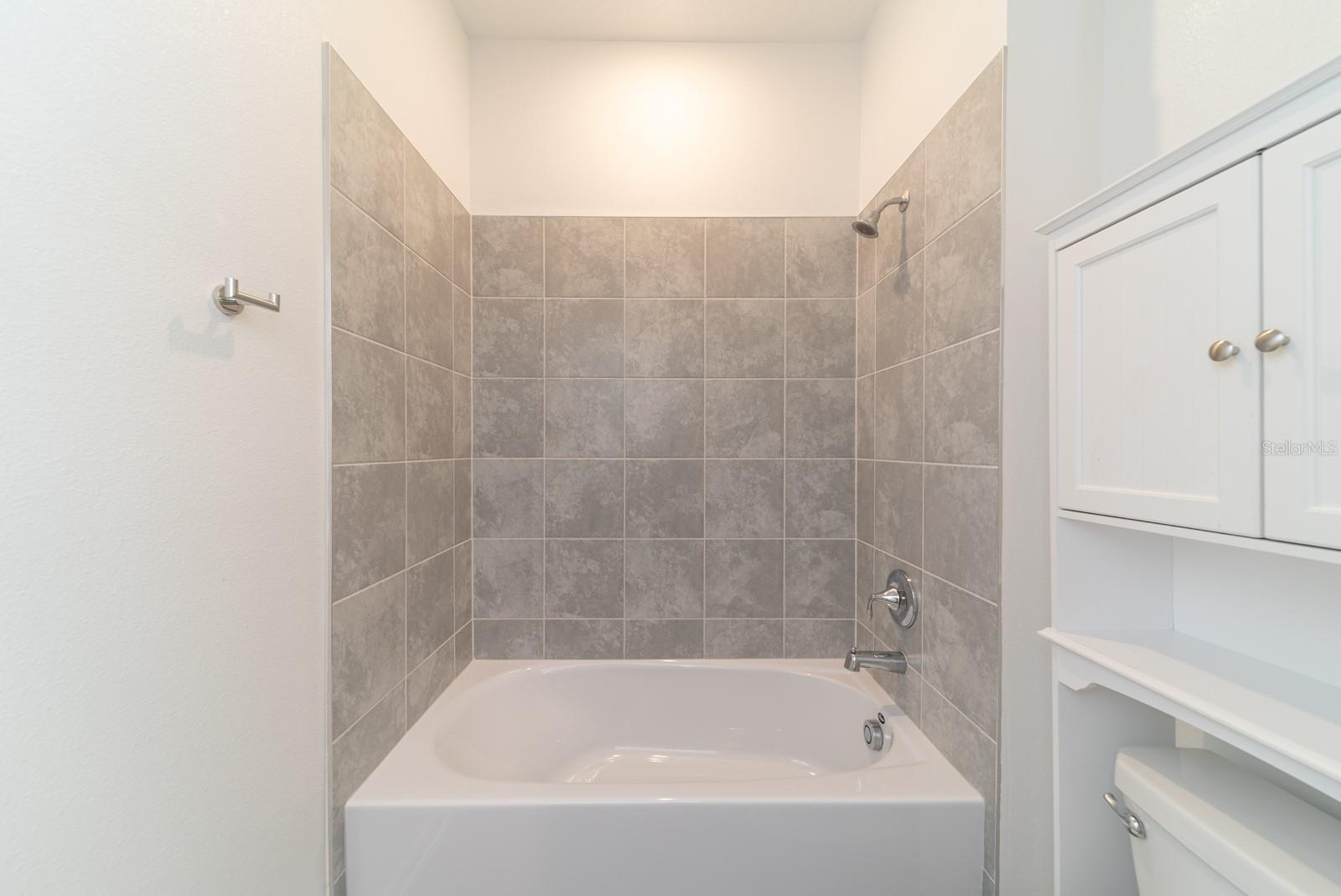 Image 8 of 42 For 2898 Armstrong Avenue