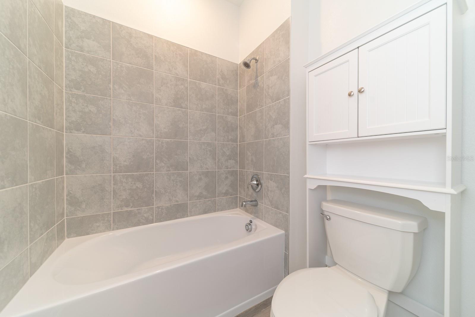 Image 9 of 42 For 2898 Armstrong Avenue