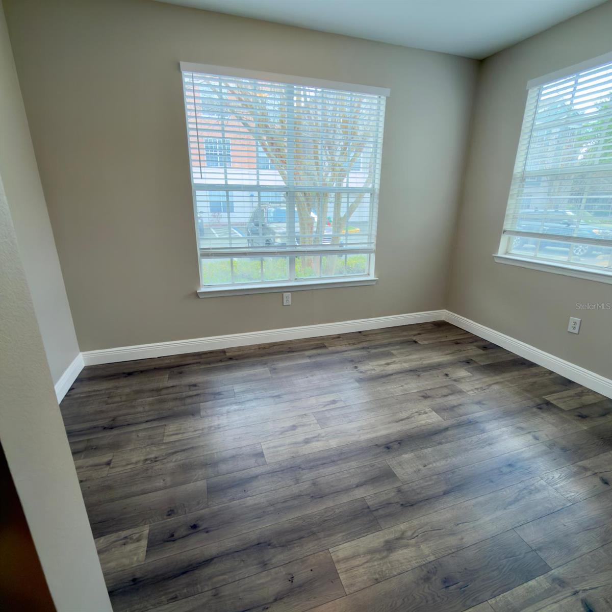 Image 14 of 30 For 12861 Madison Pointe Circle 101