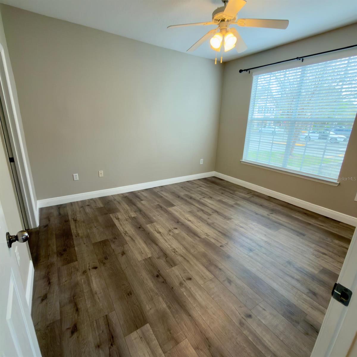 Image 15 of 30 For 12861 Madison Pointe Circle 101